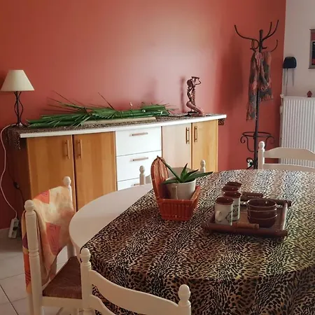 別荘 De Madame Escazeaux